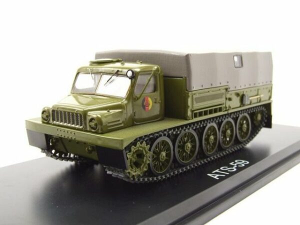 Premium ClassiXXs Modellauto ATS-59 Raupenschlepper NVA Militär olivgrün Modellauto 1:43 Premium