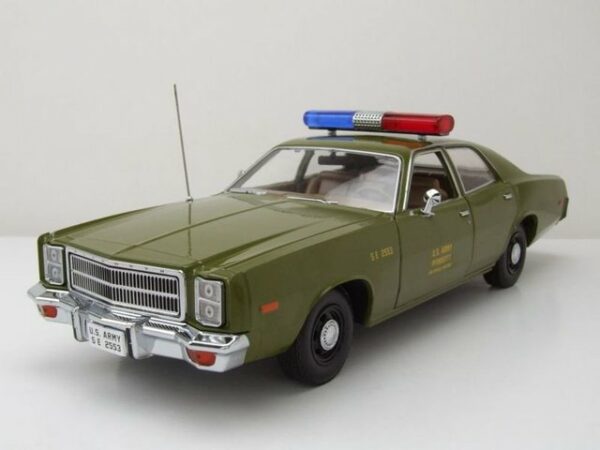 GREENLIGHT collectibles Modellauto Plymouth Fury 1977 A-Team US Army Colonel Decker Modellauto 1:18 Green